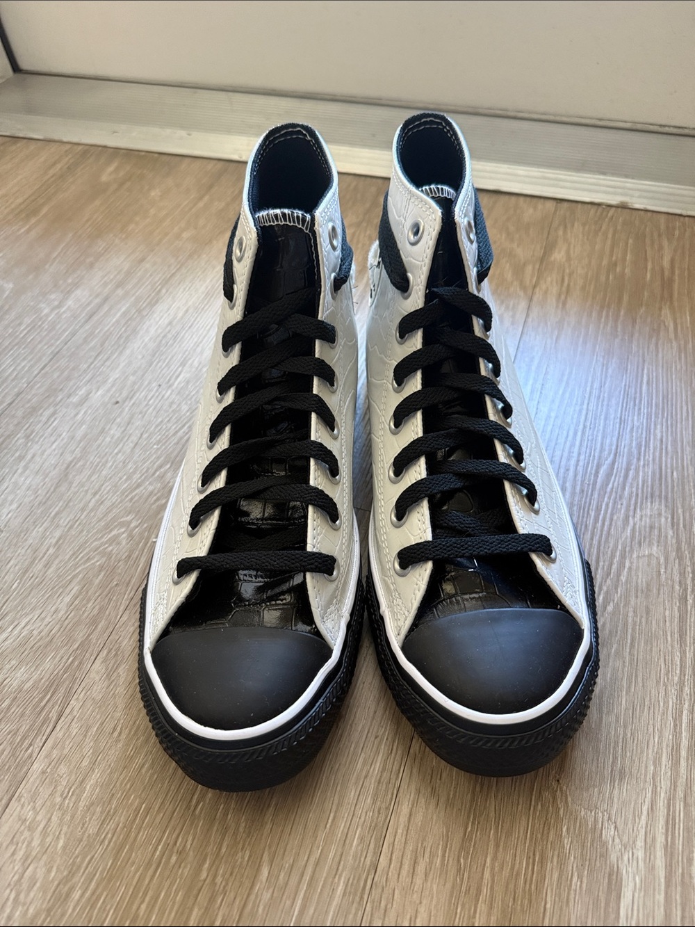 Men's High-Top Sneakers in Black and White